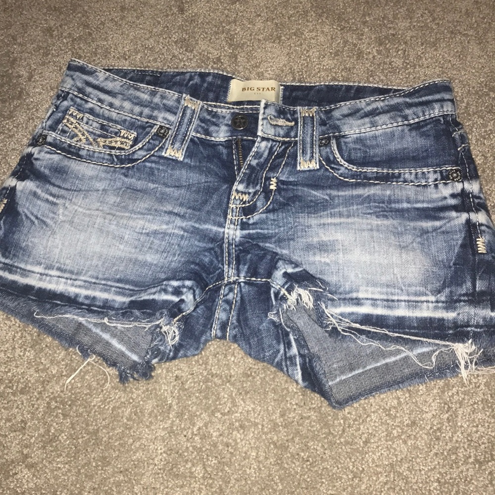 Cute Distressed BIG STAR Shorts